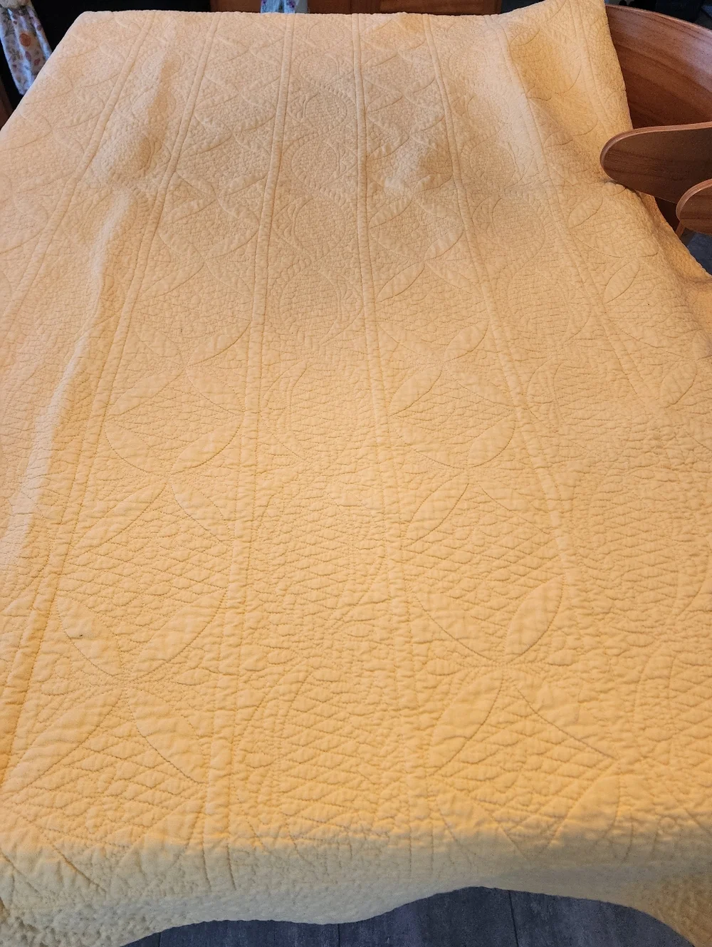 Pottery Barn Hanna Quilt Buttercup Size Full/queen Cotton Linen Medallion Print